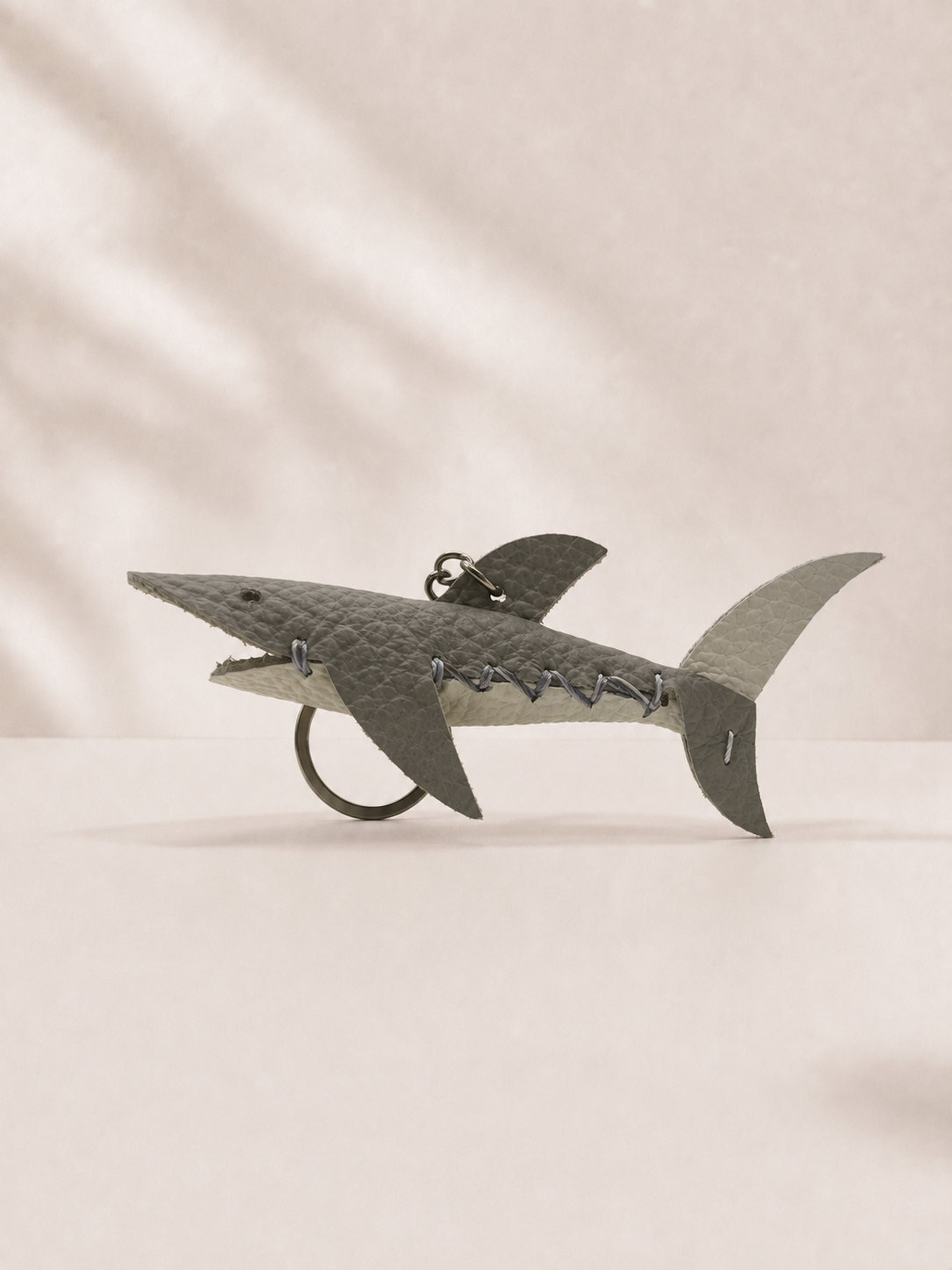 GRAY - SHARK