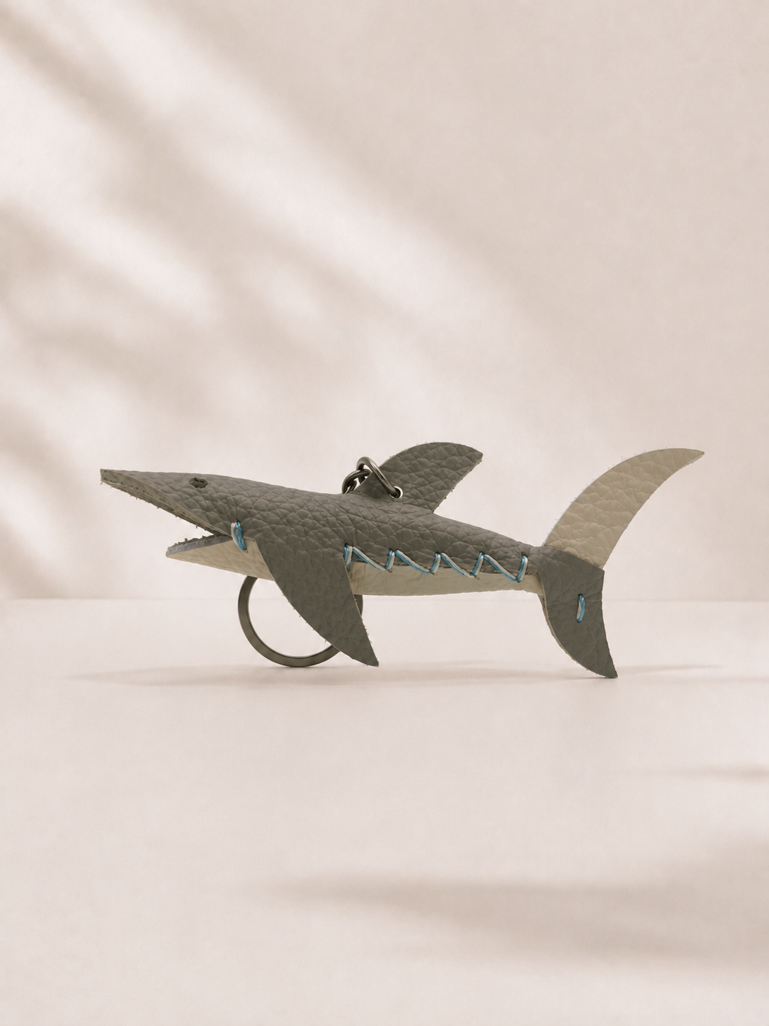 GRAY - SHARK