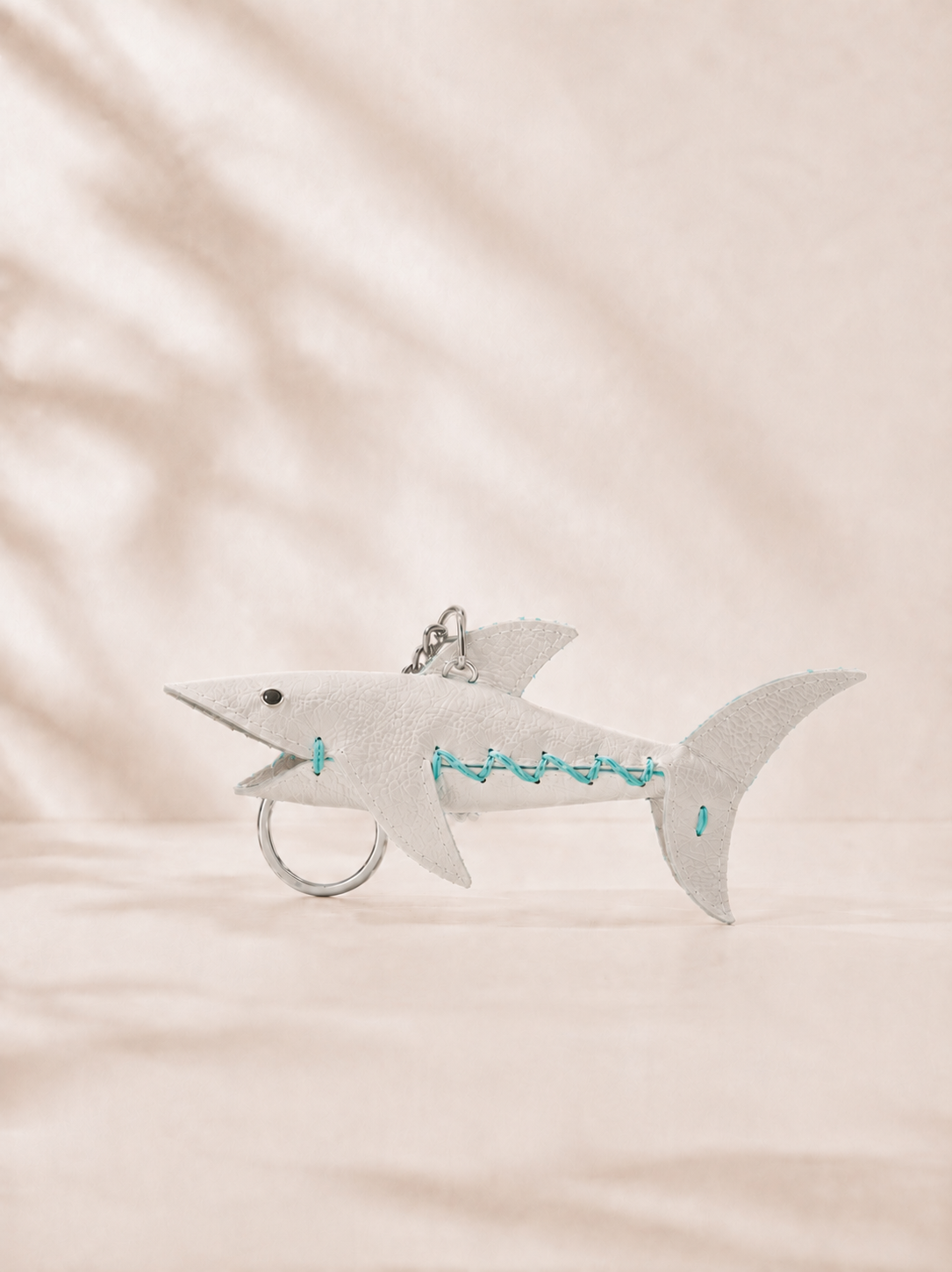 WHITE TURQOISE - SHARK