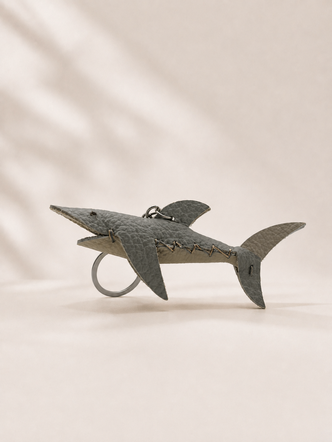 GRAY -SHARK